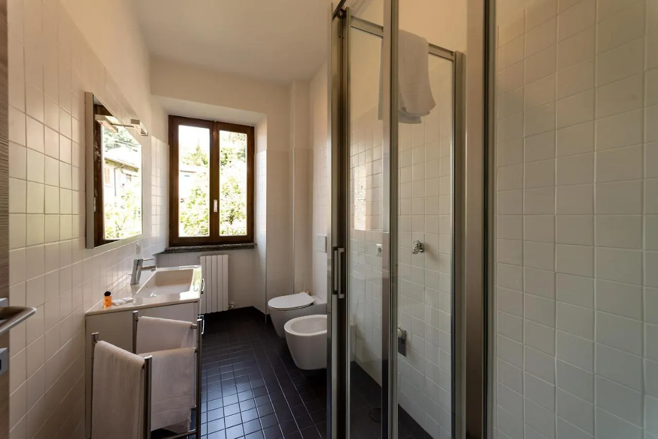 Regolo House Apartments Perledo 0*,  Italia